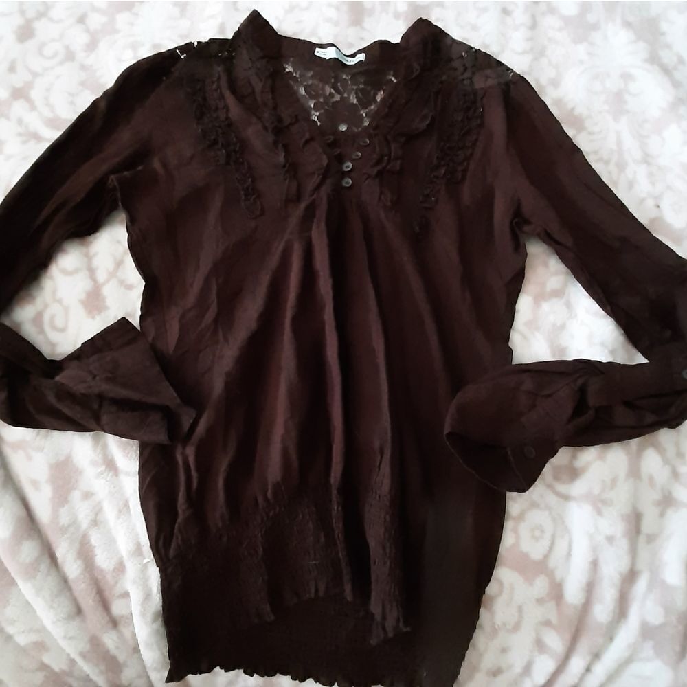 Maurices sz M brown lace banded cotton top